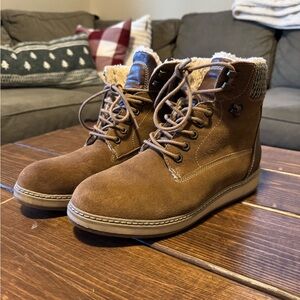 White Mountain women’s boots size 10